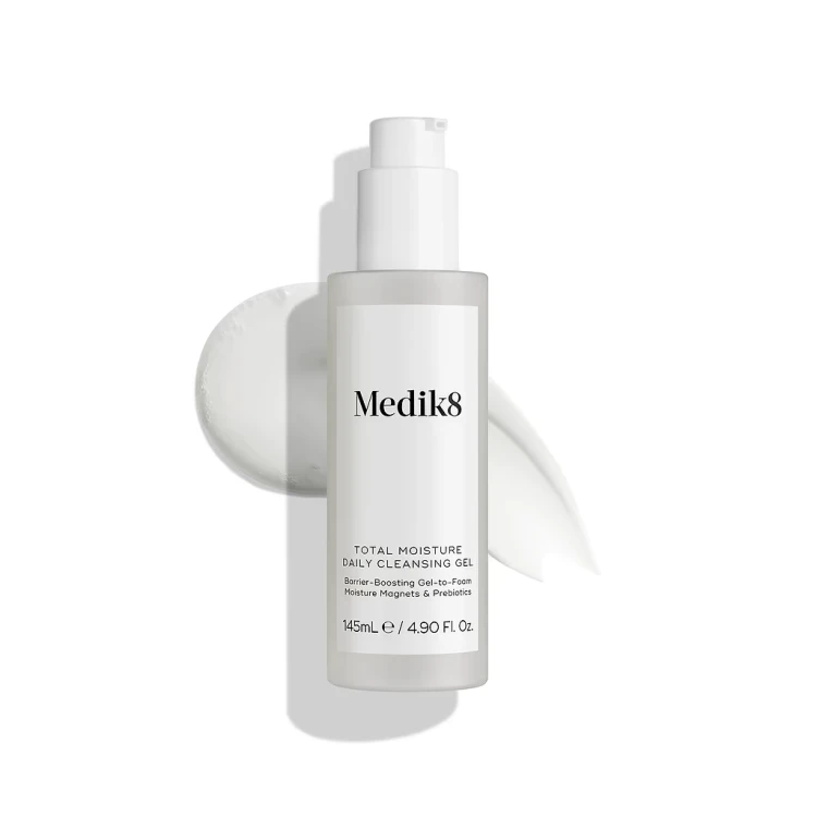 medik8334.jpg