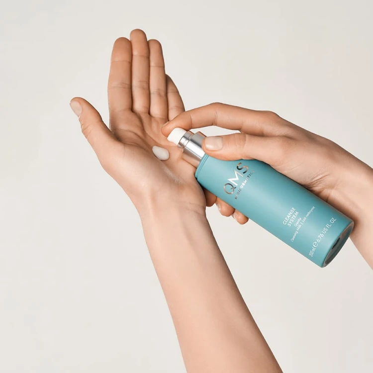QMS Medicosmetics Gentle Cleansing Milk mleczko delikatnie oczyszczajace 200 ml