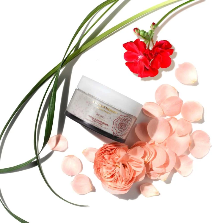 Aromatherapy Associates Rose Triple Exfoliator różany peeling do twarzy i ciała 200 ml