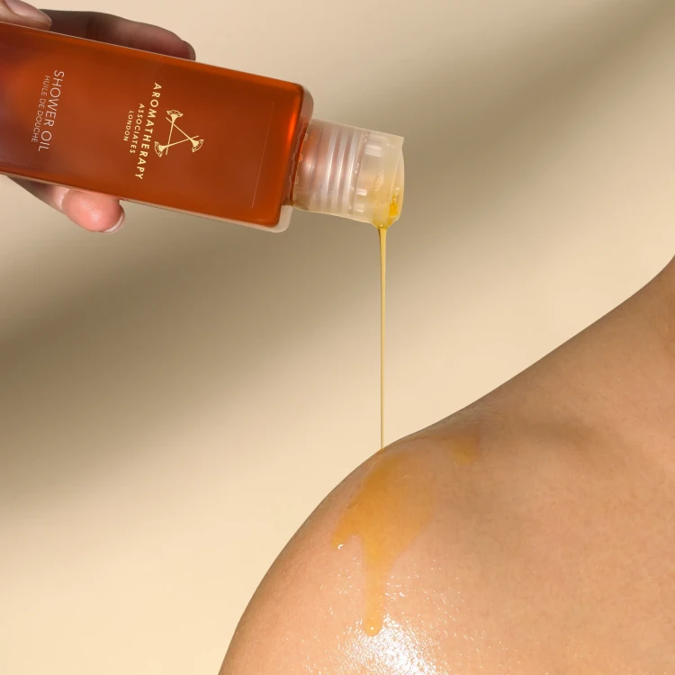 Aromatherapy Associates De-Stress Mind Shower Oil odstresowujący olejek pod prysznic 250 ml
