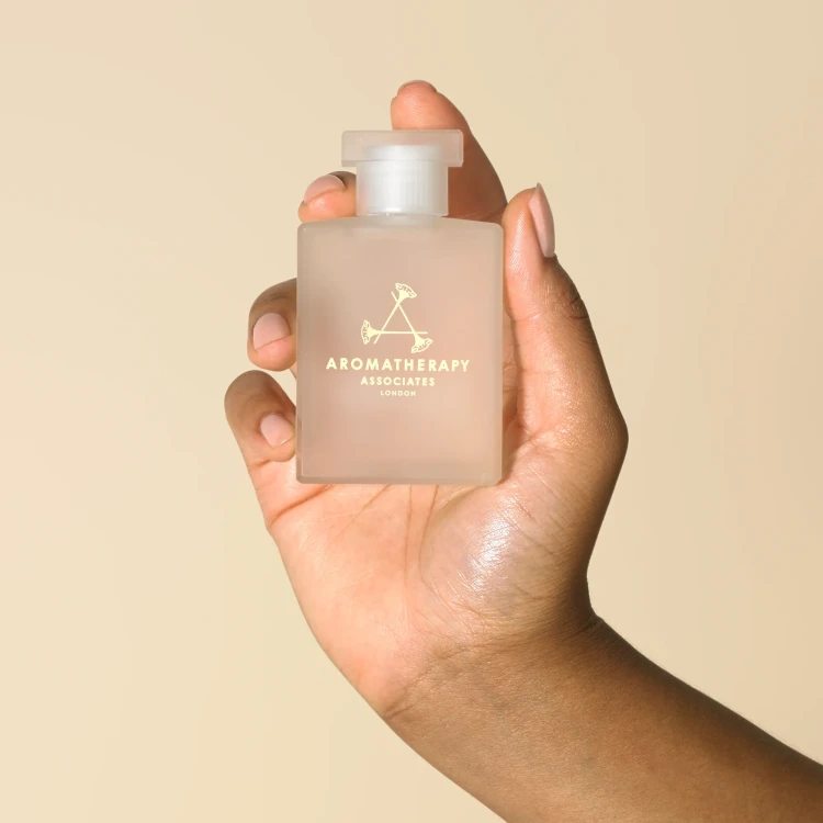 Aromatherapy Associates Support Lavender & Peppermint Bath & Shower Oil łagodzący bóle olejek do kąp