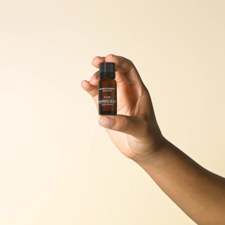 Aromatherapy Associates Rose Pure Essential Oil Blend różany olejek do inhalacji 10 ml