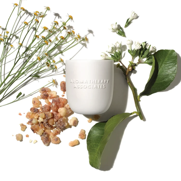 Aromatherapy Associates De-Stress Candle świeca odstresowująca 1 szt.