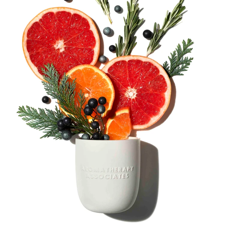 Aromatherapy Associates Revive Candle świeca radosna 1 szt.